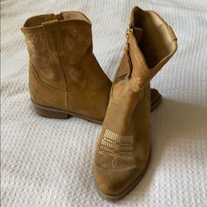 Ankle cowboy boots